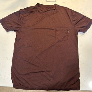 EUC men’s Vuori Tradewind Performance tee size Medium M like new